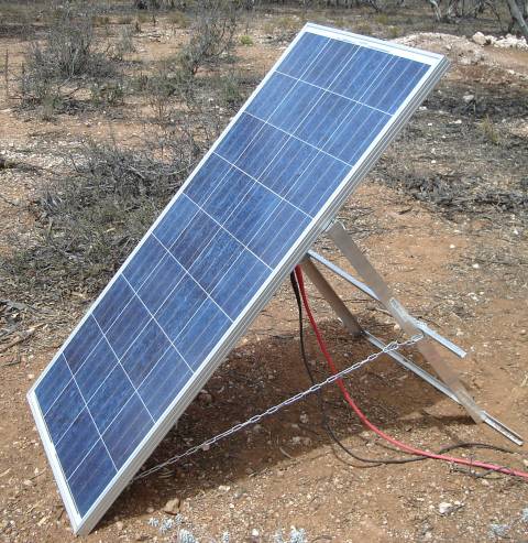 A movable rack with a Poly-crystalline panel.