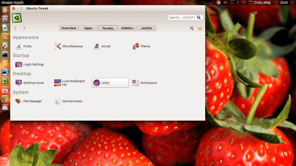 Ubuntu Tweak showing the Tweaks tab.