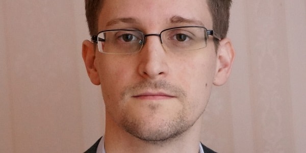 The hero/villain Snowden. Image from aljazeera.net