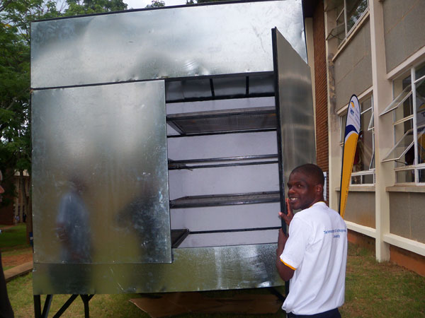 Solar Vegetable Dryer Solar Vegetable Dryer