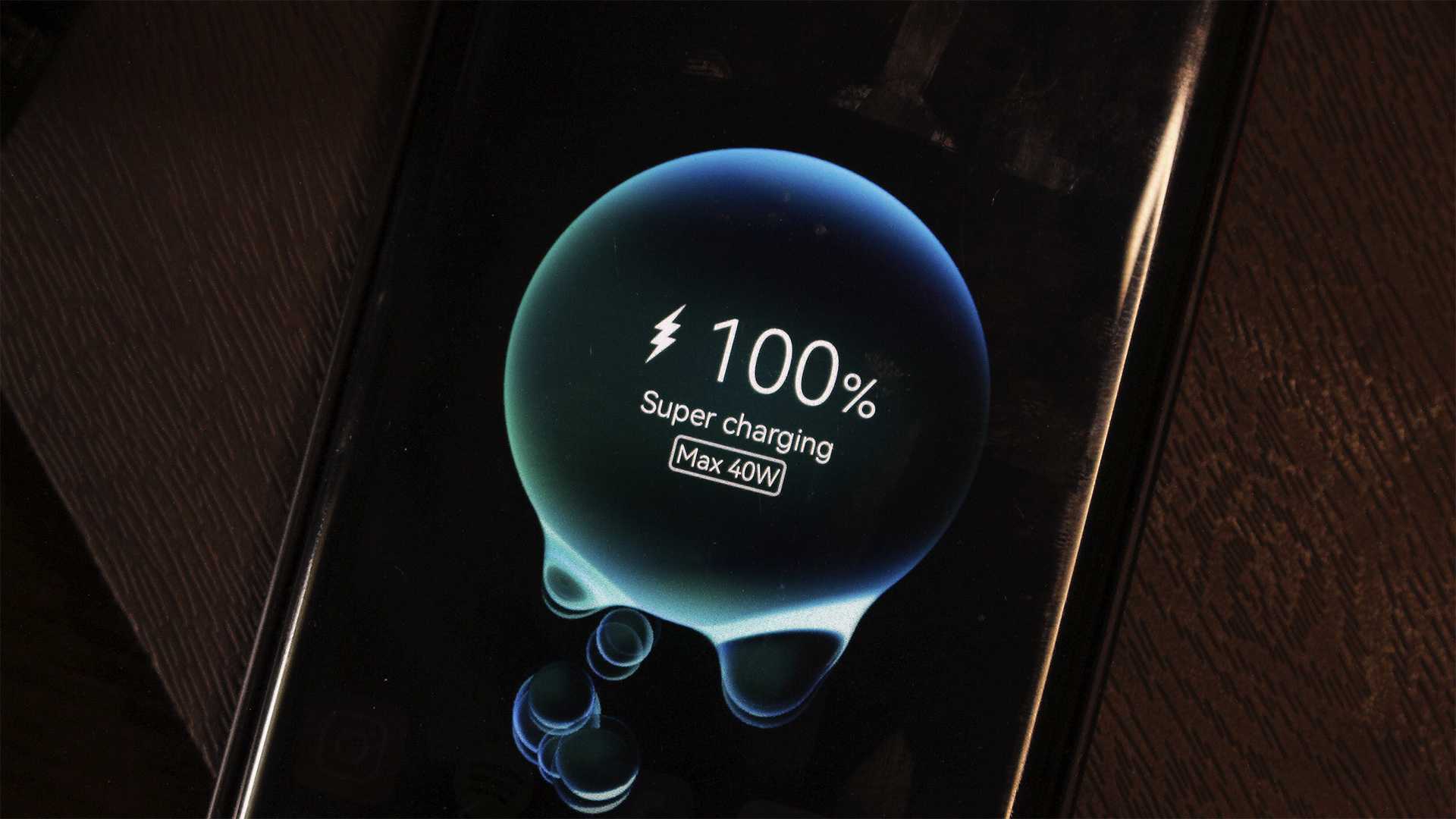 Fully charge your phone in 4 mins 55 secs says Xiaomi with their 300W fast  charging - Techzim